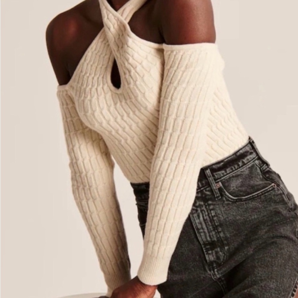 Abercrombie & Fitch Cable Knit Halter Sweater Cream Cold Shoulder Small - Picture 2 of 11